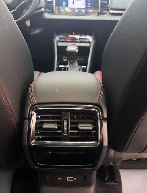 Skoda Karoq 2022 TSI280 Luxurious Enjoyment Edition | Арт. CN-10975 — изображение 12