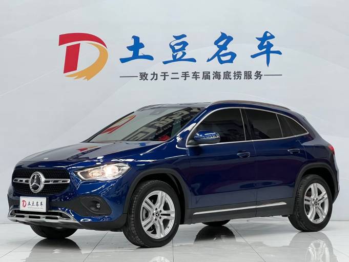 Benz GLA 2022 Mercedes -Benz GLA 180 | Арт. CN-11062