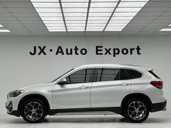 BMW X1 2022 sDrive20Li Fashion Model | Арт. CN-11022 — изображение 6
