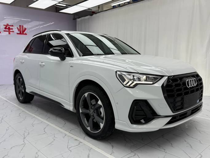 Audi Q3 2022 35TFSI Fashion Dynamic Type Shiny black suit | Арт. CN-11068 — изображение 3