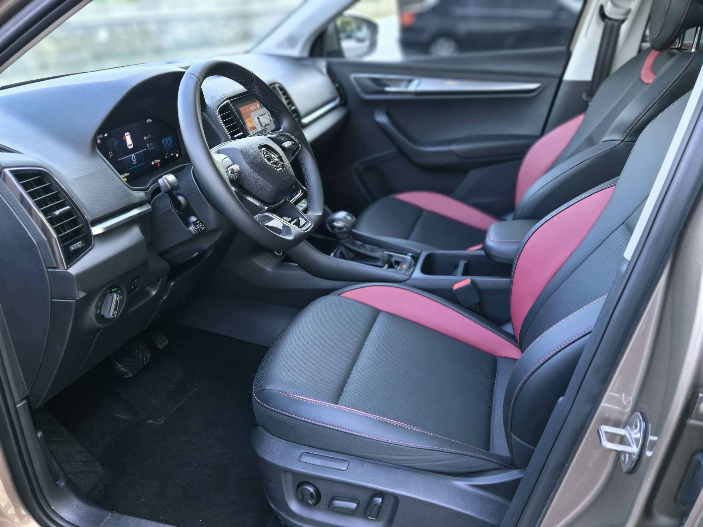 Skoda Karoq 2022 TSI280 Luxurious Enjoyment Edition | Арт. CN-11408 — изображение 16