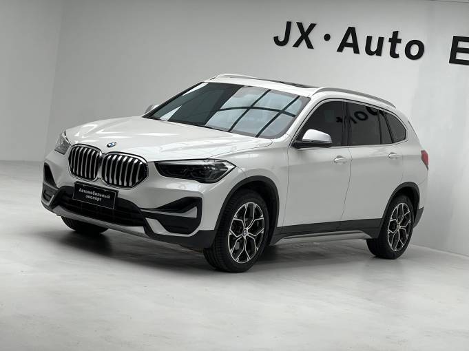 BMW X1 2022 sDrive20Li Fashion Model | Арт. CN-11022 — изображение 13