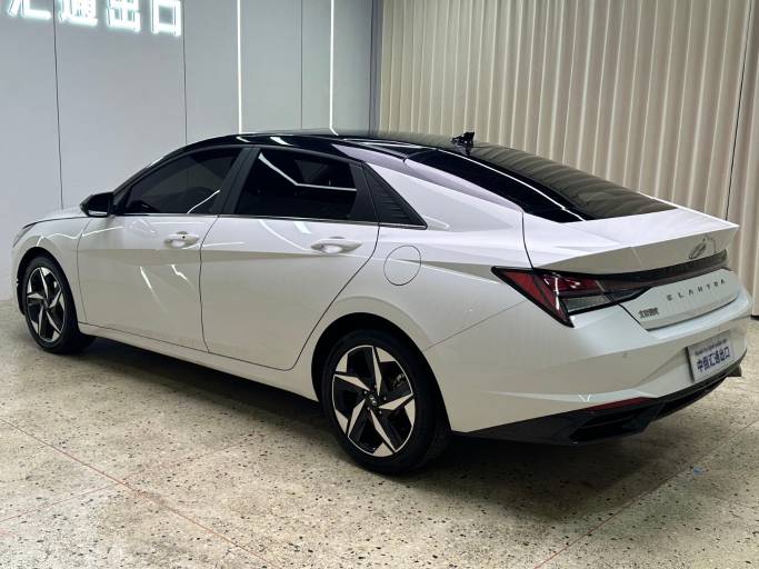 Hyundai Elantra 22 Modern Hyundai Elantra 1. 5L CVT LUX Noble Edition | Арт. CN-10889 — изображение 8