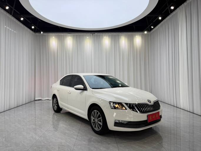 Skoda Octavia 2022 1. 5L Automatic Comfort Enjoyment Edition | Арт. CN-11603