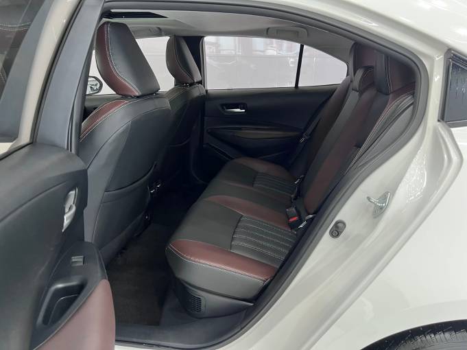 Toyota Corolla 2023 1. 8L Intelligent Electric Hybrid Dual Engine Elite Edition | Арт. CN-10911 — изображение 13