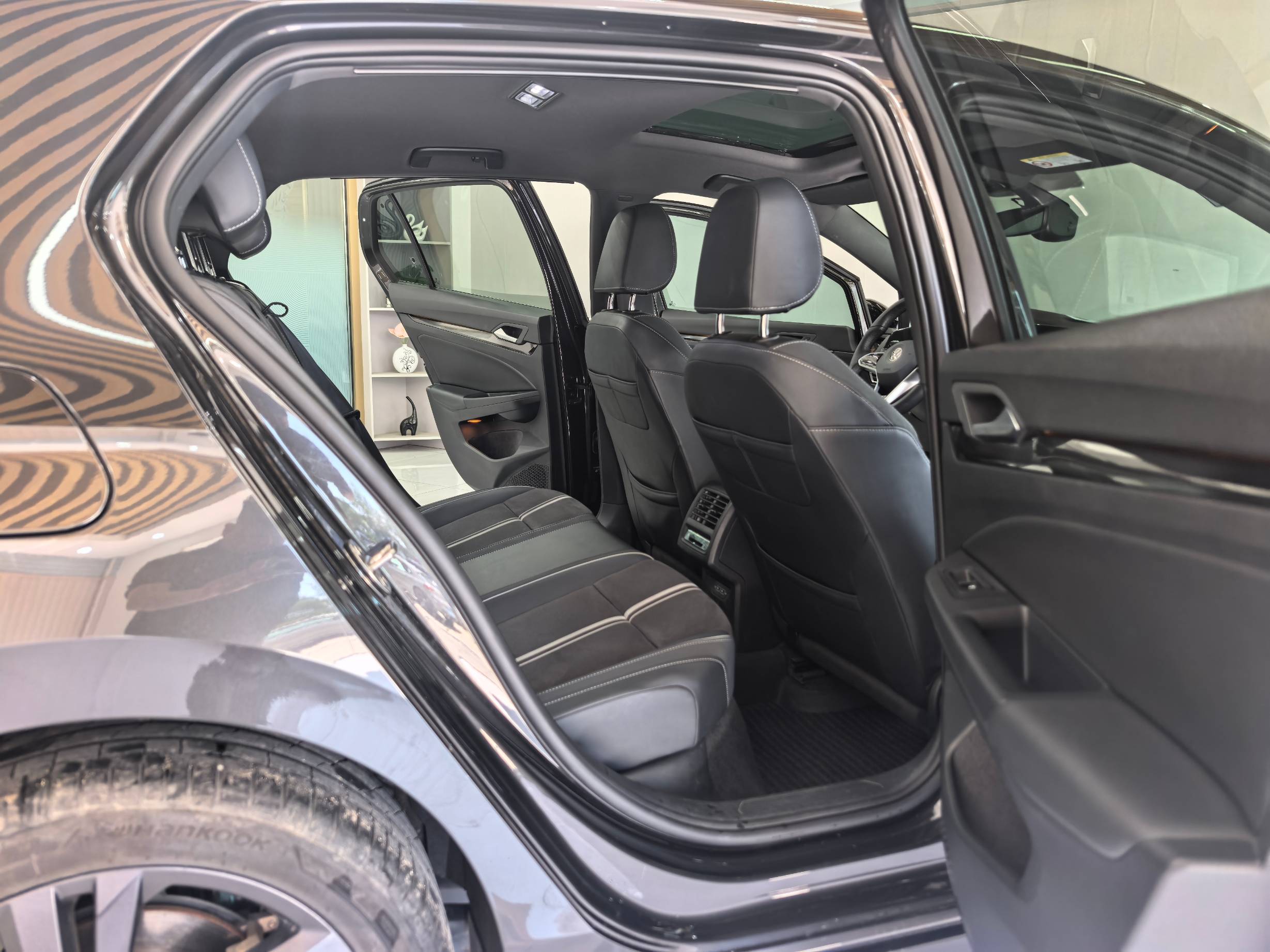 Volkswagen Golf 2023 Facelift 280 TSIDSG R-Line Lite | Арт. CN-11583 — изображение 21