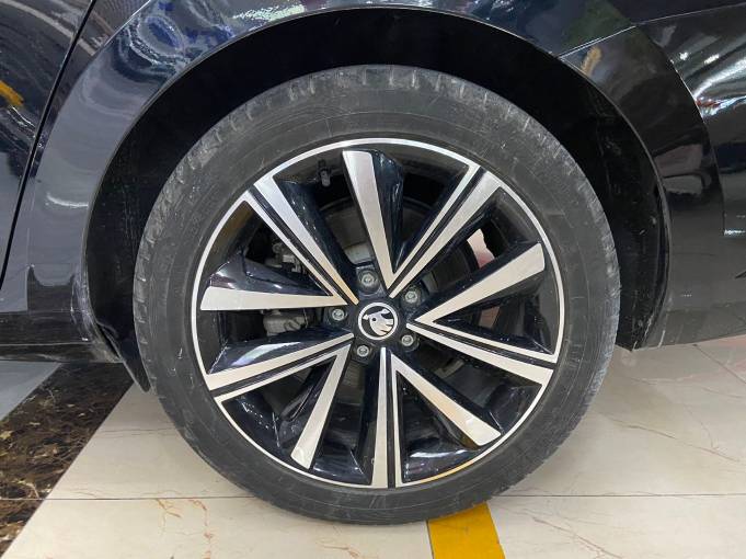 Skoda Superb 23 Skoda Express Modifications TSI280 DSG Premium Edition | Арт. CN-11628 — изображение 15