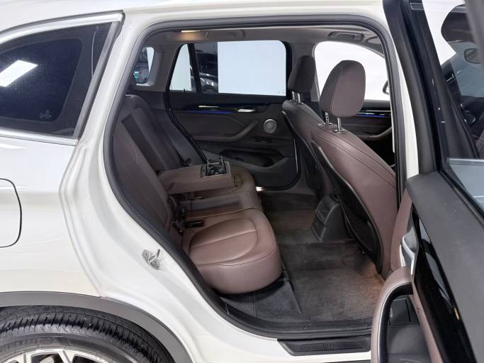 BMW X1 2022 sDrive20Li Fashion Model | Арт. CN-11069 — изображение 8