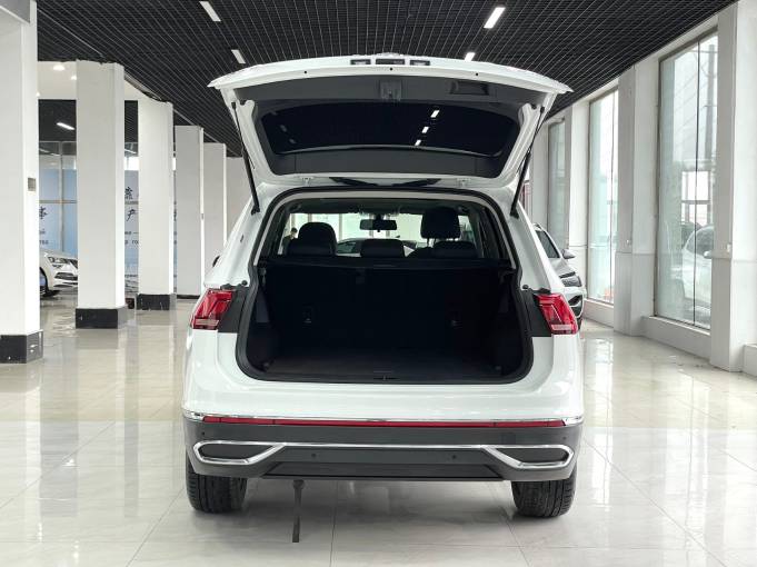 Volkswagen Tiguan L 2023 280TSI Automatic 2WD Trendy Creation Limited Edition | Арт. CN-11391 — изображение 20