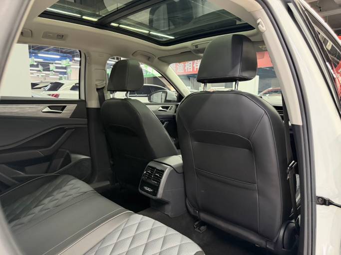 Volkswagen Sagitar 2023 280TSI DSG Surpass Edition | Арт. CN-11582 — изображение 9