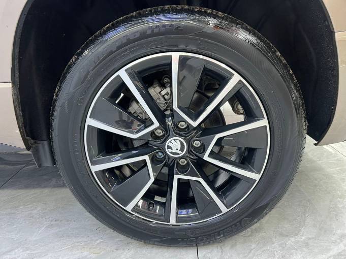 Skoda Karoq 2022 Skoda Korok 280TSI Premium Edition | Арт. CN-11405 — изображение 16