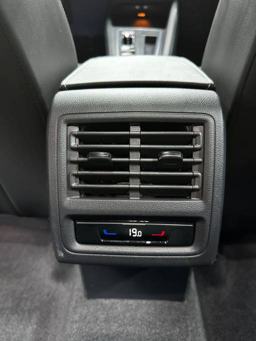 Volkswagen Golf 23 Volkswagen Golf 280TSI DSG R-Line Lite | Арт. CN-11126 — изображение 20