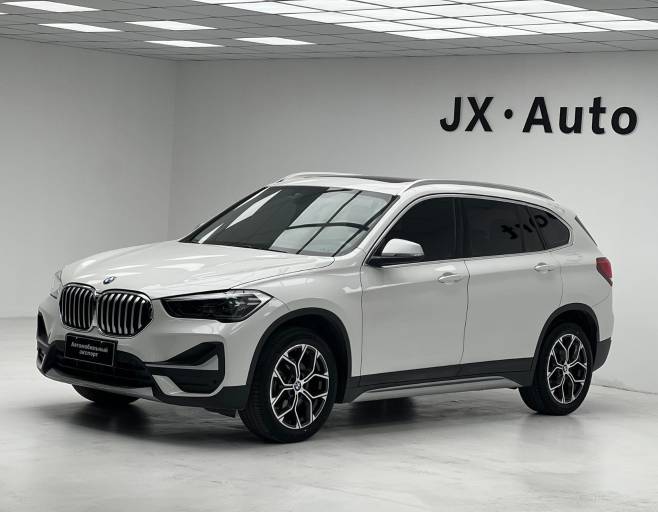 BMW X1 2022 sDrive20Li Premium Model | Арт. CN-11024