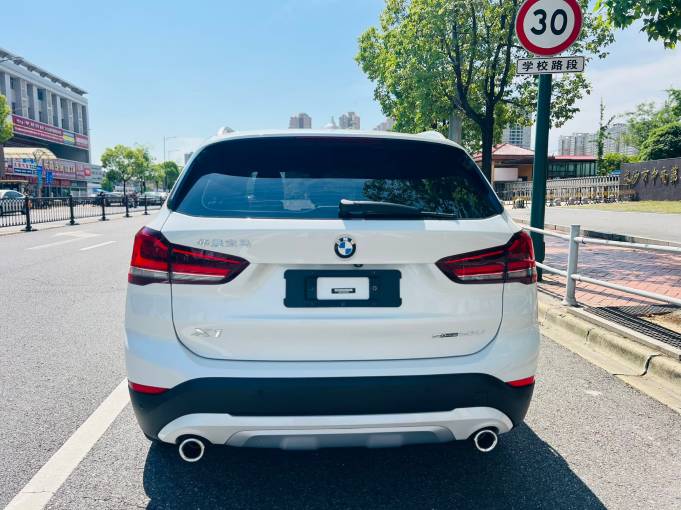 BMW X1 2022 BMW X1 sDrive20Li Fashion Model | Арт. CN-11003 — изображение 8