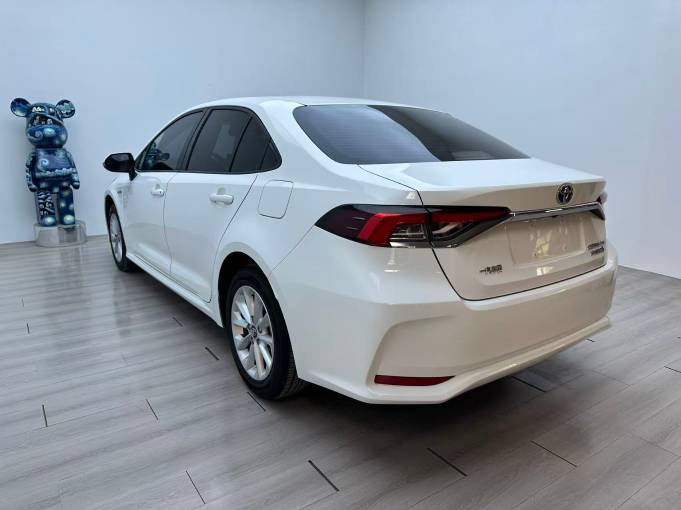 Toyota Corolla 2021 Hybrid 1. 8L E-CVT Elite Edition | Арт. CN-11460 — изображение 9
