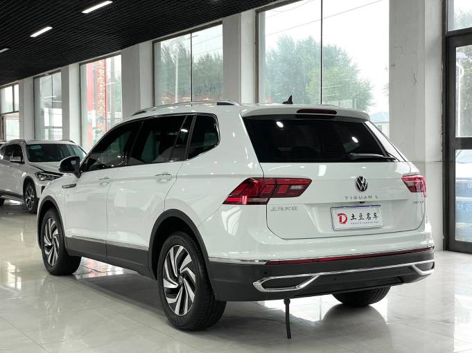Volkswagen Tiguan L 2023 280TSI Automatic 2WD Trendy Creation Limited Edition | Арт. CN-11391 — изображение 3