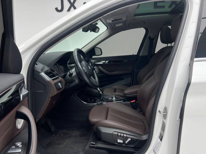 BMW X1 2022 sDrive20Li Premium Model | Арт. CN-11024 — изображение 17