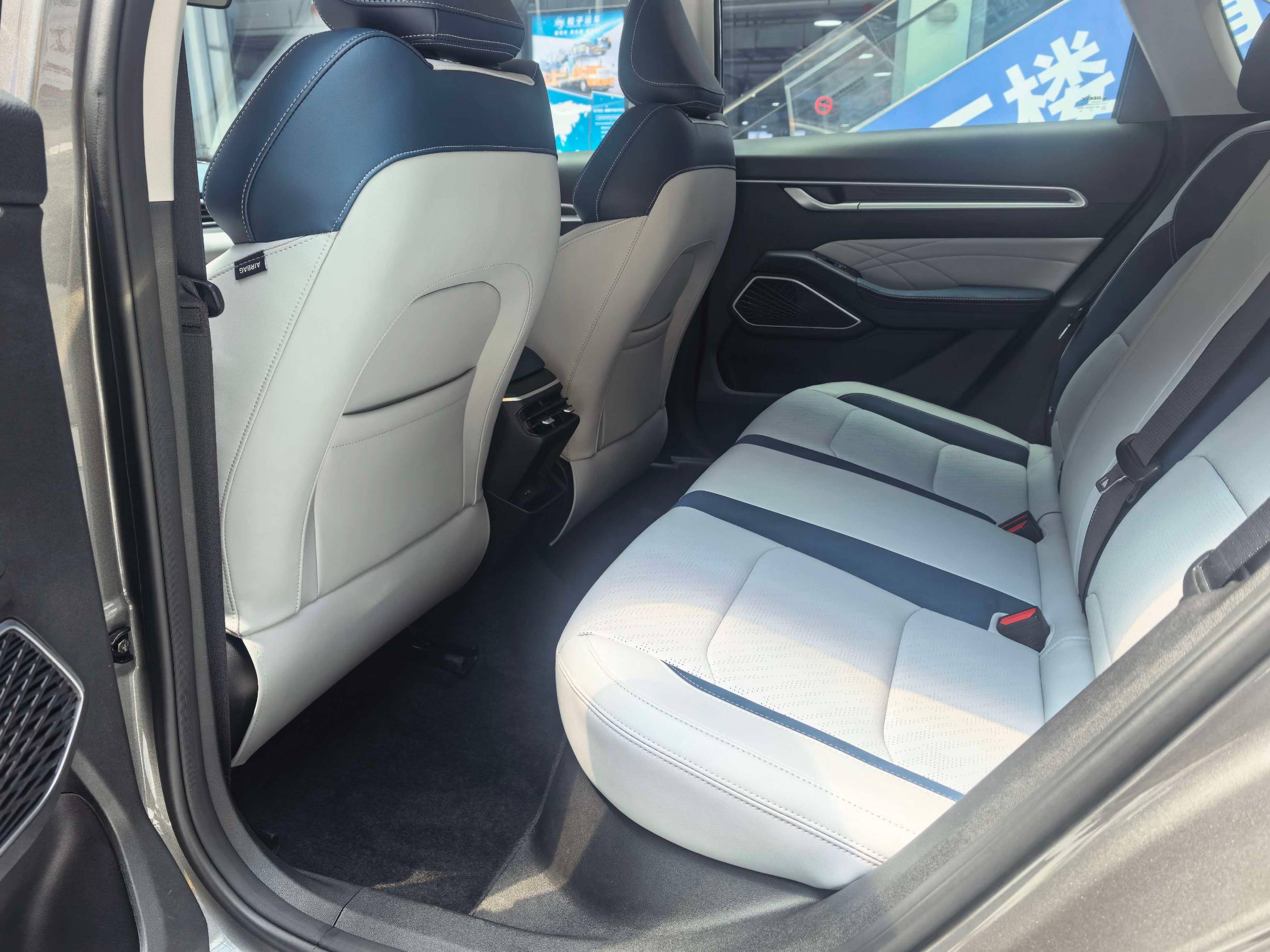 Geely Emgrand 2022 fourth generation emgrand CVT flagship edition | Арт. CN-11165 — изображение 9