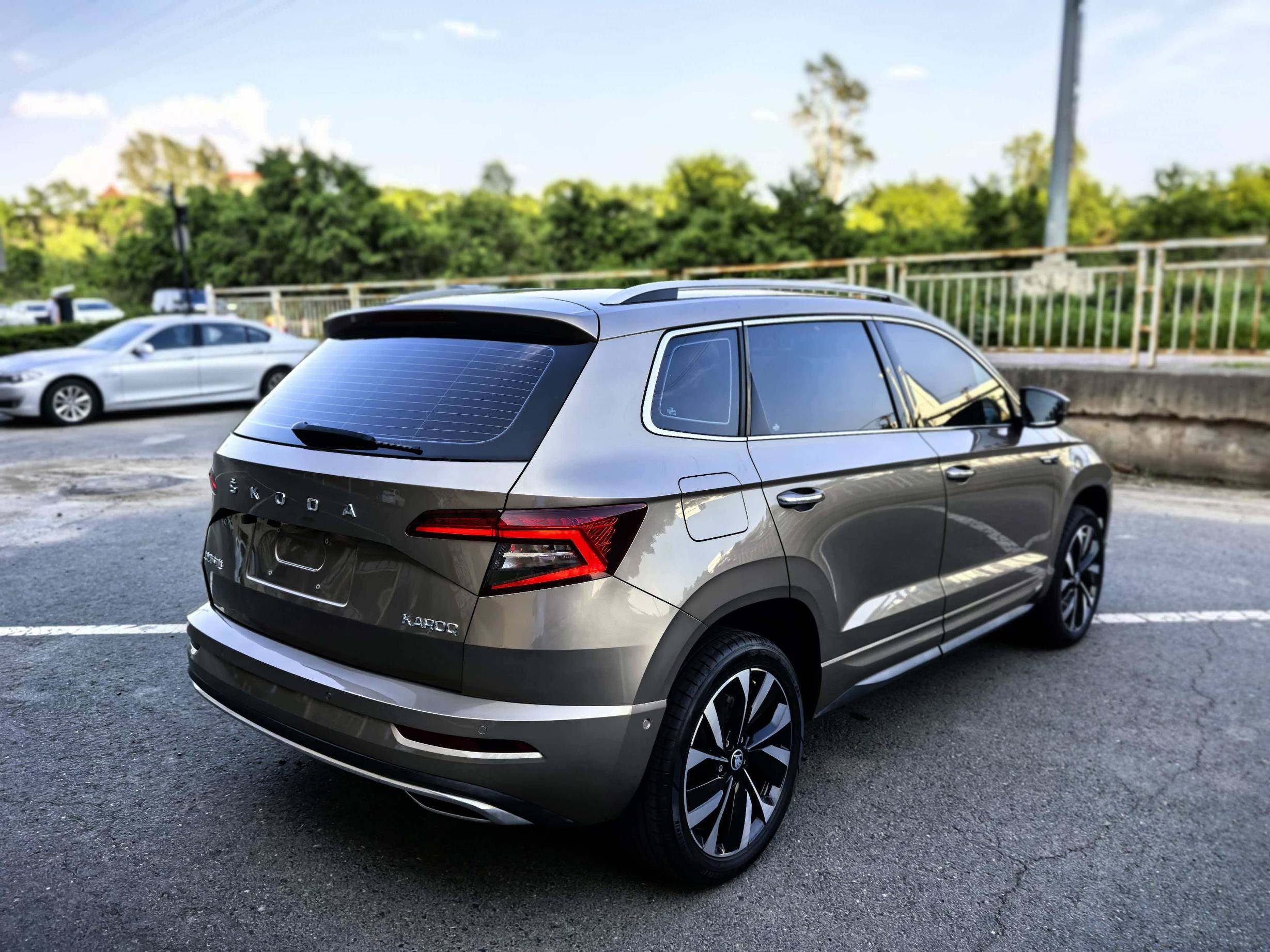 Skoda Karoq 2022 TSI280 Luxurious Enjoyment Edition | Арт. CN-11408 — изображение 8