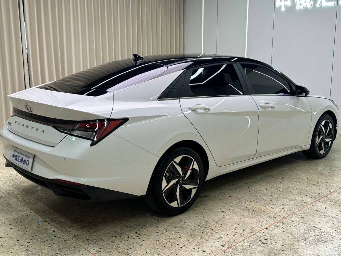 Hyundai Elantra 22 Modern Hyundai Elantra 1. 5L CVT LUX Noble Edition | Арт. CN-10889 — изображение 7