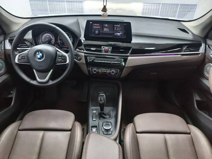 BMW X1 2022 sDrive20Li Fashion Model | Арт. CN-9586 — изображение 10