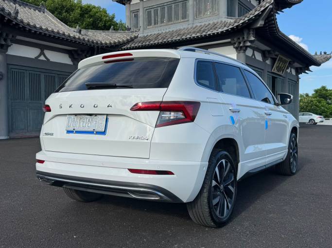 Skoda Karoq 2022 TSI280 Luxurious Enjoyment Edition | Арт. CN-11172 — изображение 5