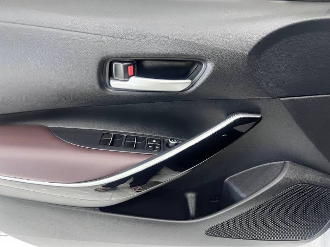 Toyota Corolla 2023 1. 8L Intelligent Electric Hybrid Dual Engine Elite Edition | Арт. CN-10911 — изображение 9