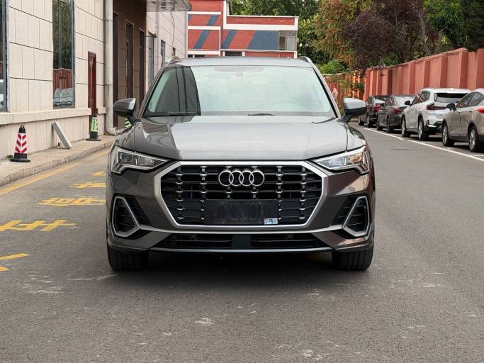 Audi Q3 2022 35 TFSI Fashion Dynamic Type China VI Emission Standard | Арт. CN-11671 — изображение 2