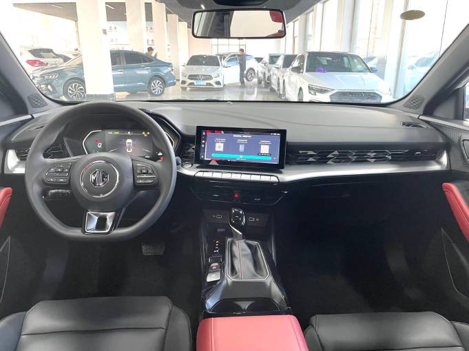 SAIC Maxus MG5 2022 180DVVT CVT Youth Luxury Edition | Арт. CN-11043 — изображение 11