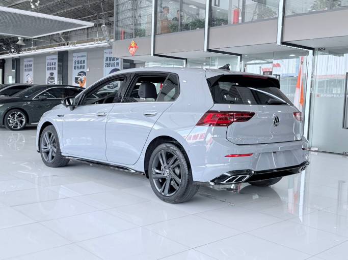 Volkswagen Golf 23 280TSI DSG R -line lite | Арт. CN-11427 — изображение 9