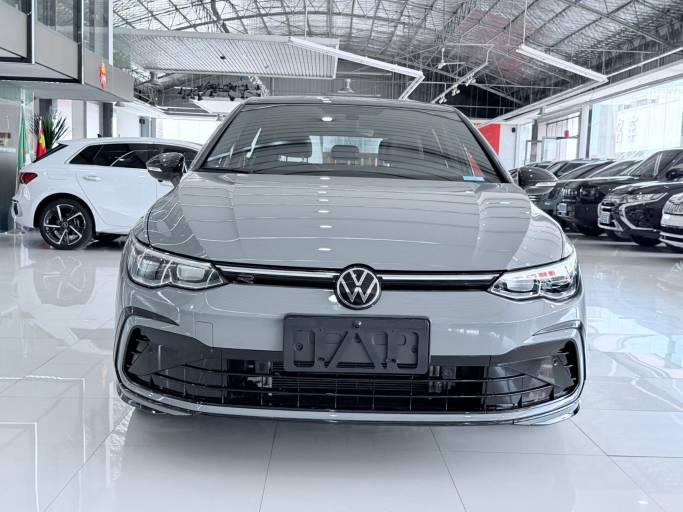Volkswagen Golf 23 280TSI DSG R -line lite | Арт. CN-11427 — изображение 3