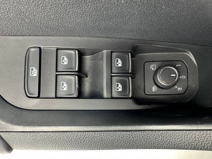 Skoda Karoq 2023 TSI280 Luxurious Enjoyment Edition | Арт. CN-11132 — изображение 13