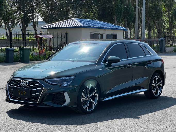 Audi A3 2022 Sportback 35 TFSI Fashion Sport Edition | Арт. CN-11576 — изображение 2