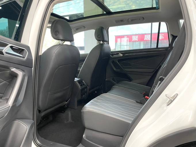 Volkswagen Tiguan L 2023 280TSI Automatic 2WD Trendy Creation Limited Edition | Арт. CN-11392 — изображение 13
