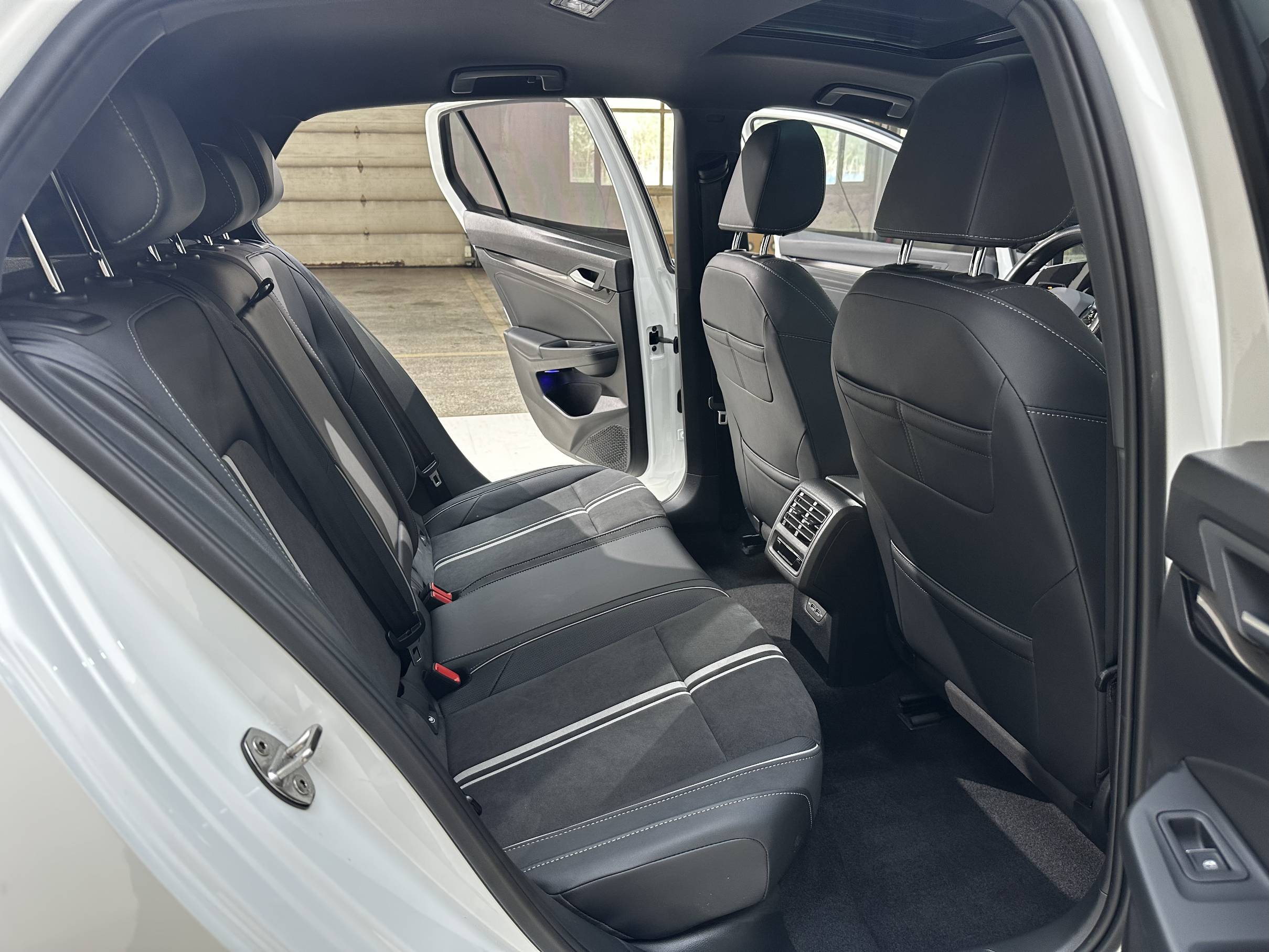 Volkswagen Golf 2021 280TSI DSG R-Line | Арт. CN-11113 — изображение 18