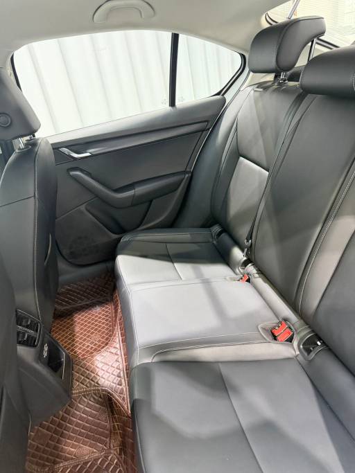 Skoda Octavia 2022 1. 5L Automatic Comfort Enjoyment Edition | Арт. CN-11603 — изображение 10