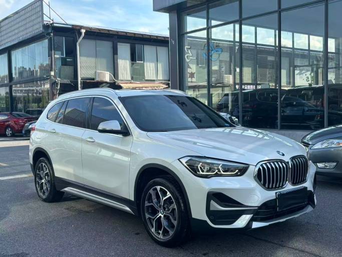 BMW X1 2022 sDrive20Li Premium Model | Арт. CN-11064