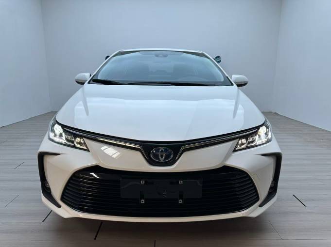 Toyota Corolla 2021 Hybrid 1. 8L E-CVT Elite Edition | Арт. CN-11460 — изображение 2