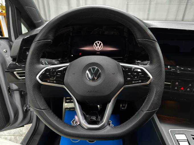 Volkswagen Golf 23 Volkswagen Golf 280TSI DSG R-Line Lite | Арт. CN-11126 — изображение 6