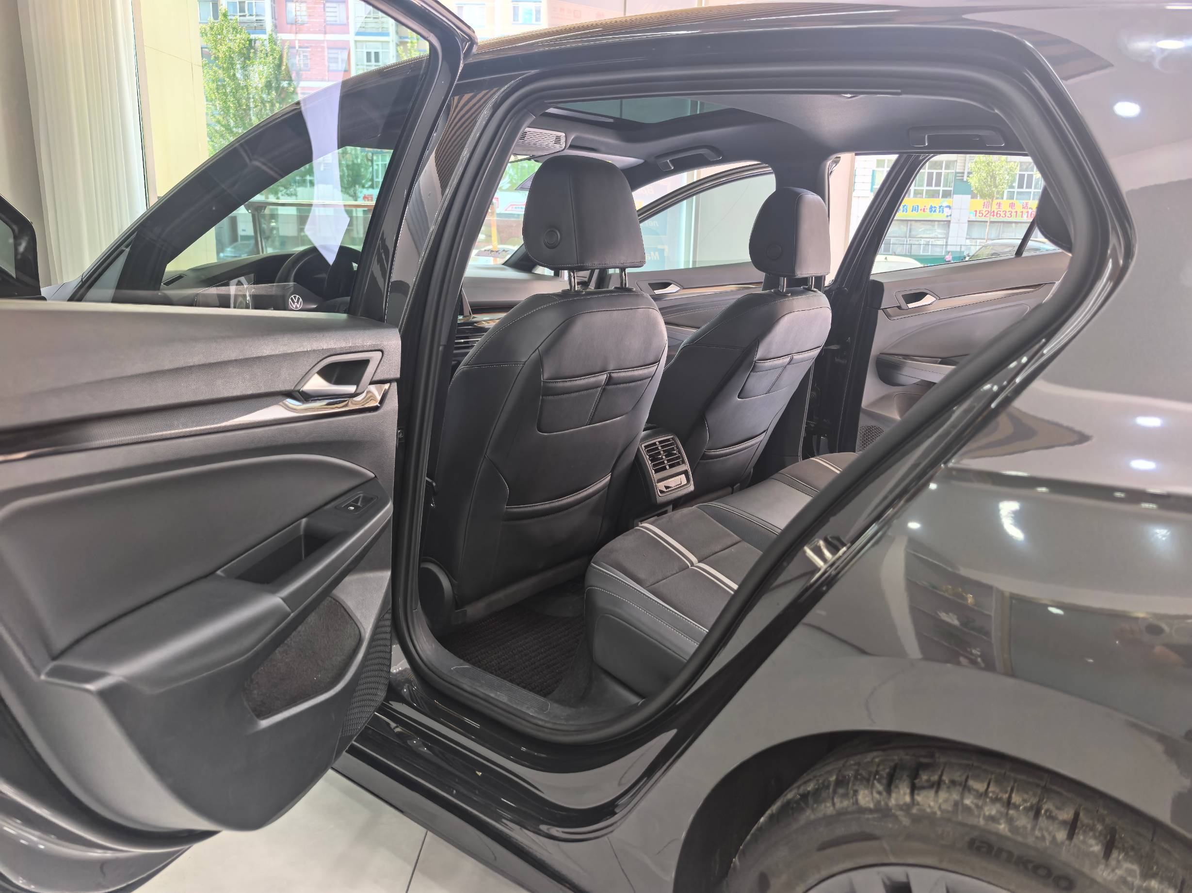 Volkswagen Golf 2023 Facelift 280 TSIDSG R-Line Lite | Арт. CN-11583 — изображение 9