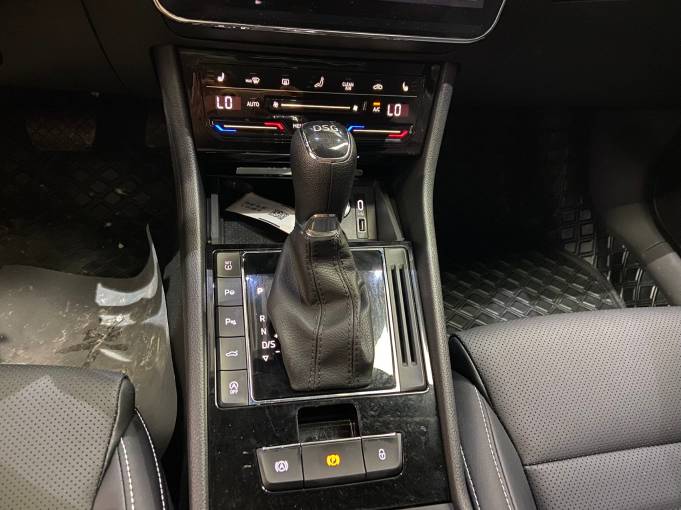 Skoda Superb 23 Skoda Express Modifications TSI280 DSG Premium Edition | Арт. CN-11628 — изображение 10