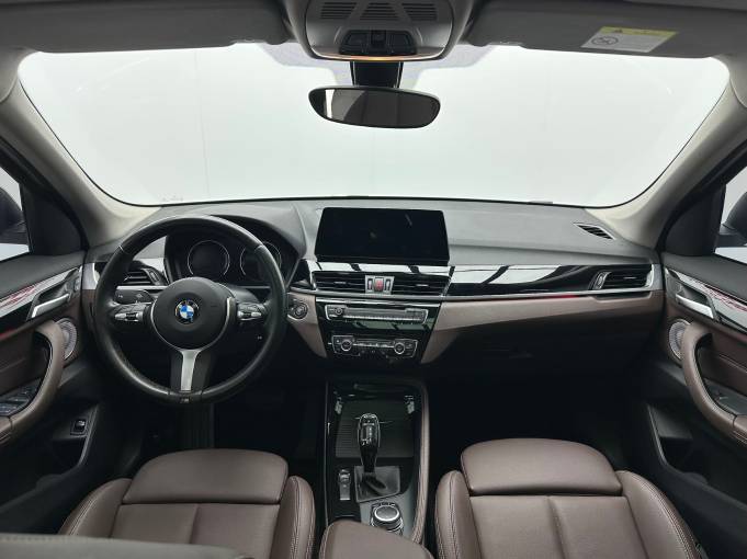 BMW X1 2022 sDrive20Li Premium Model | Арт. CN-10976 — изображение 9