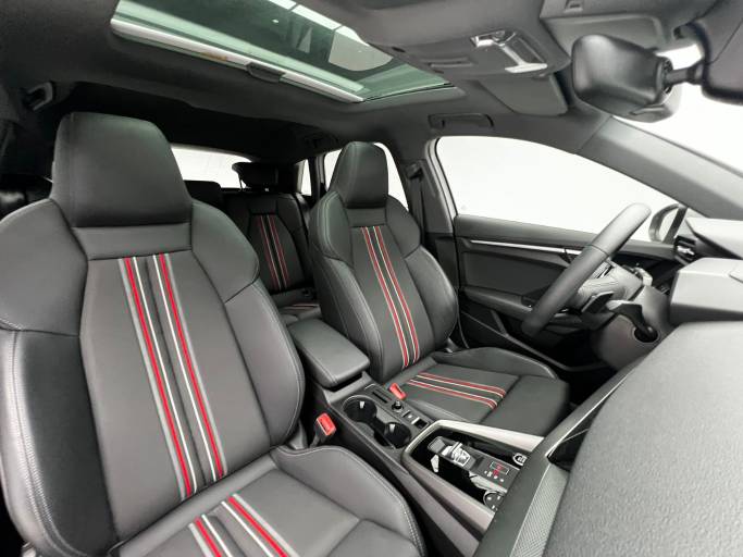Audi A3 2022 Sportback 35 TFSI Fashion Sport Edition | Арт. CN-9993 — изображение 8