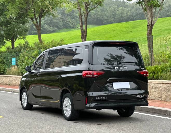 BAIC M7 Ace Ruisheng 2023 2. 0L Automatic long -axis business type 7 seats | Арт. CN-11159 — изображение 7