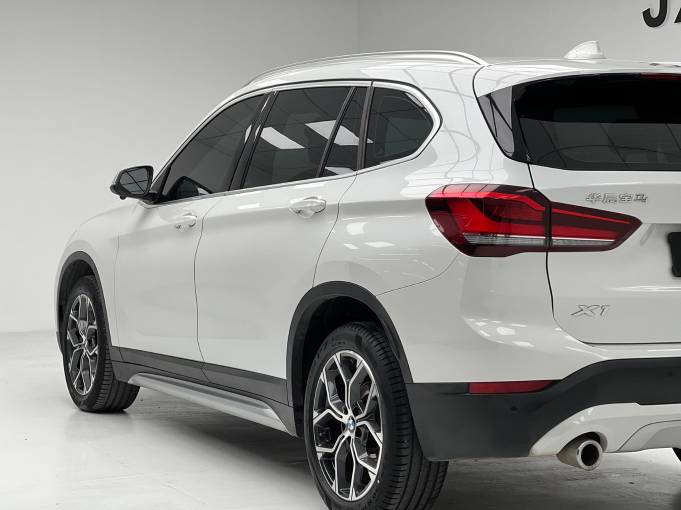 BMW X1 2022 sDrive20Li Fashion Model | Арт. CN-11020 — изображение 8