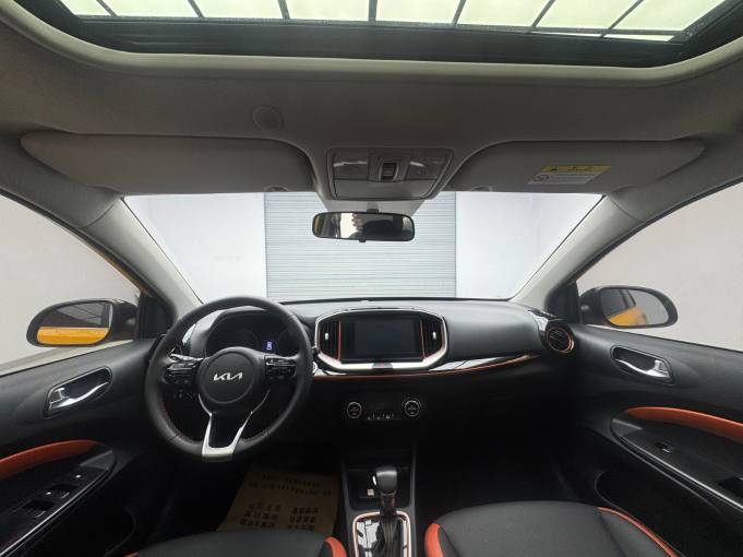 Kia Stonic 2021 1. 4L CVT Sunroof Model | Арт. CN-11354 — изображение 17