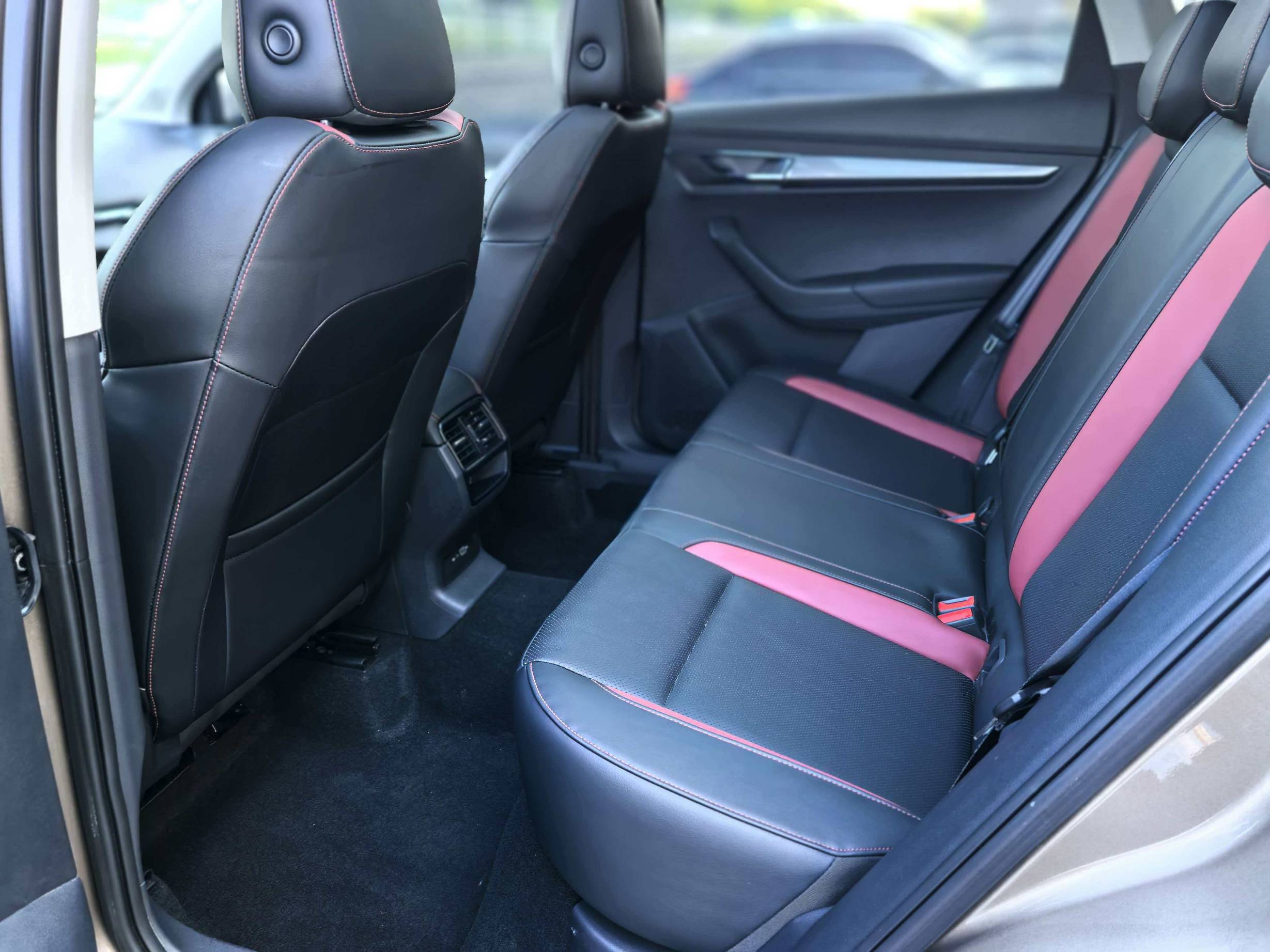 Skoda Karoq 2022 TSI280 Luxurious Enjoyment Edition | Арт. CN-11408 — изображение 18