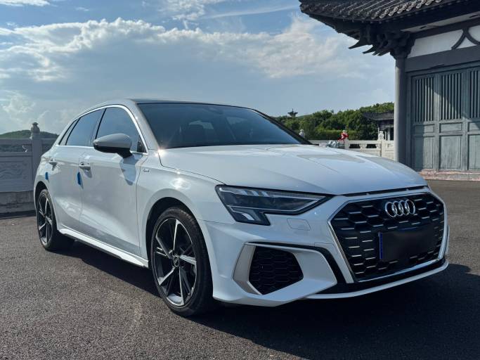 Audi A3 2022 Sportback 35 TFSI Fashion Sport Edition | Арт. CN-10901 — изображение 8