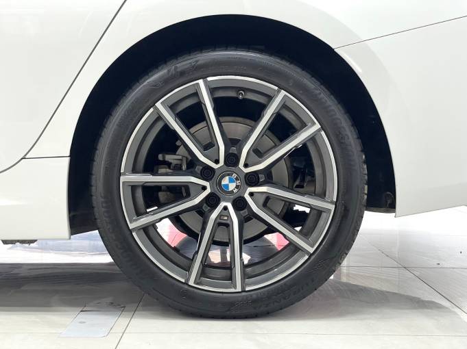 BMW Series 3 2023 320Li M Sport Package | Арт. CN-11675 — изображение 17
