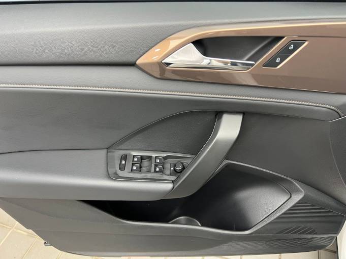 Volkswagen Tharu 2021 280TSI FWD Luxury Edition PLUS | Арт. CN-11651 — изображение 19